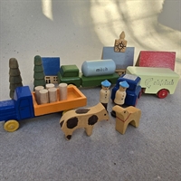 træ-legetøj-huse-lastbiler-dyr-gammelt